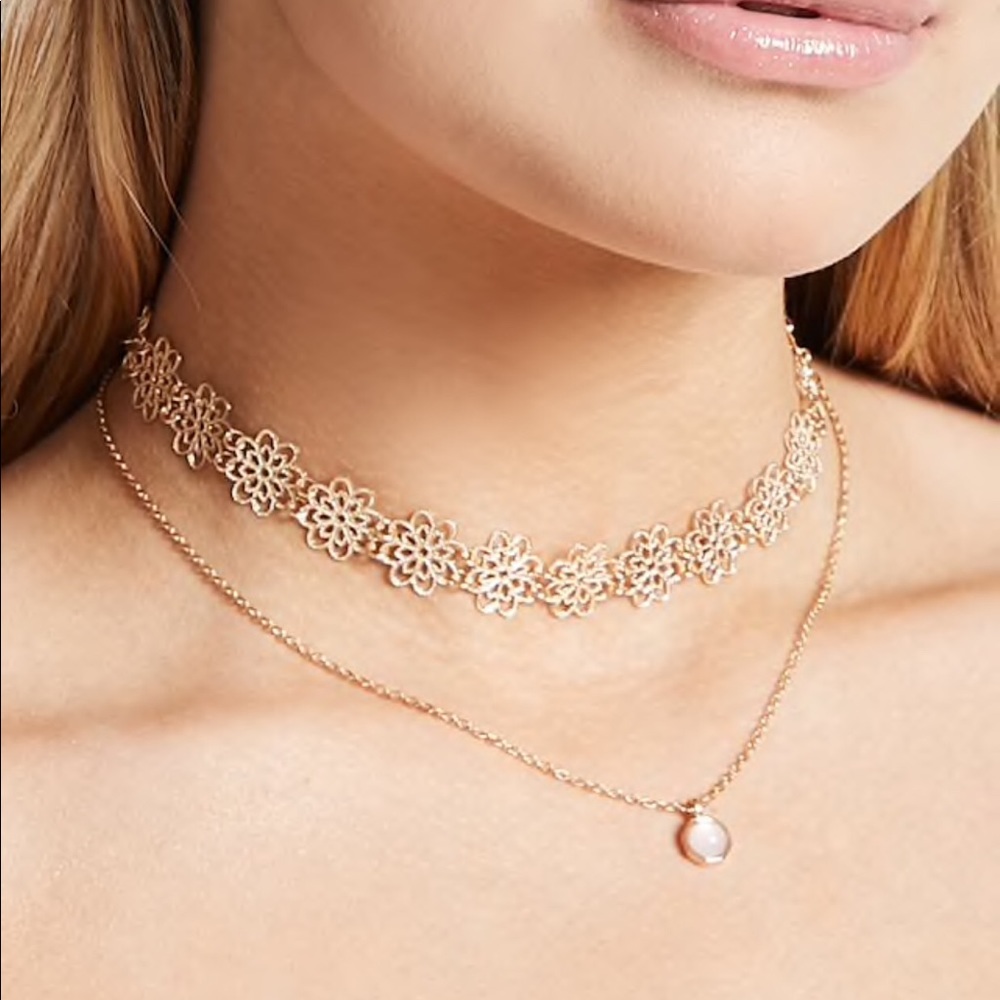Forever 21 choker necklaces